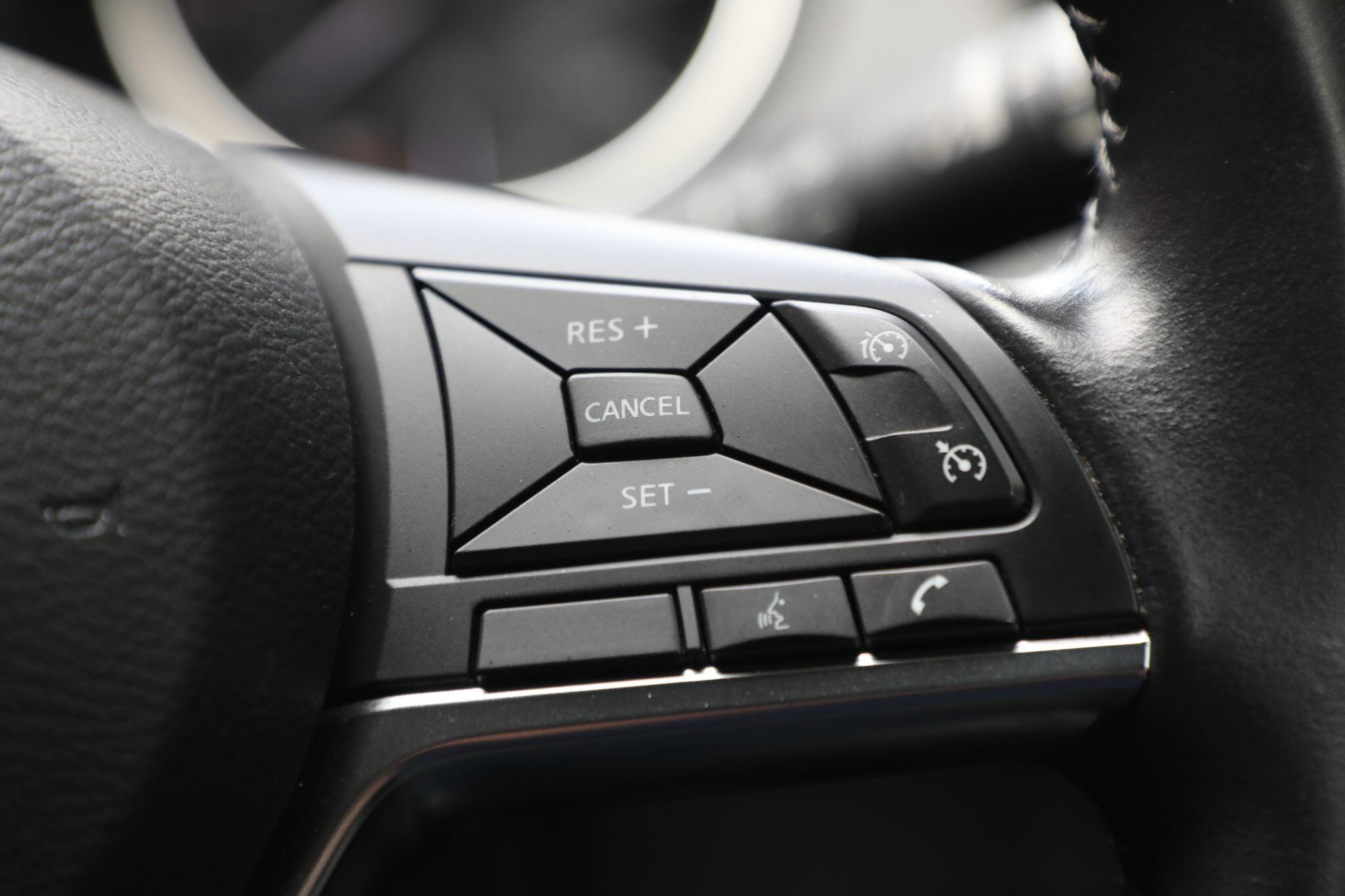 Large vehicle image